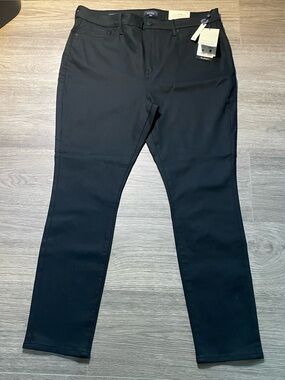 NWT NYDJ Higher Rise Ami Skinny Black Rinse Jeans Women’s Size 16 Gothic Denim
